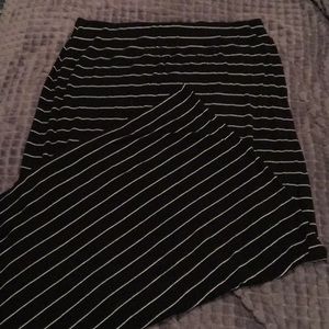 Old Navy Black and White Stripe Maxi Skirt